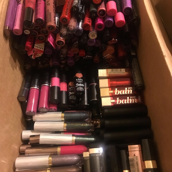 Urban Decay Other - make up lot tonight only!